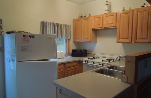 Pine River Cabin | Beautiful 2-bed lakeside cabin on private pristine 100+ acre lake