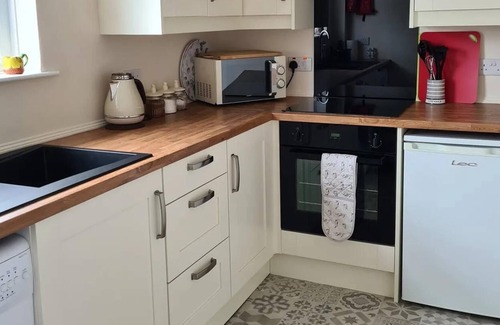 Damnaglaur Cottage | Beautiful 2-Bed semi rural cottage enclosed garden