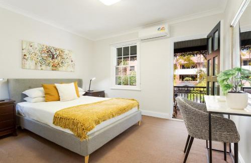 Darling Harbour House | Beautiful 2-Bed Terrace House with Outdoor Areas