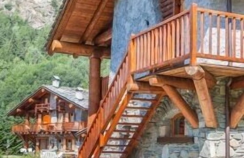 Antey-Saint-Andre Apartment | Beautiful 2 bedrooms apartment with Matterhorn view
