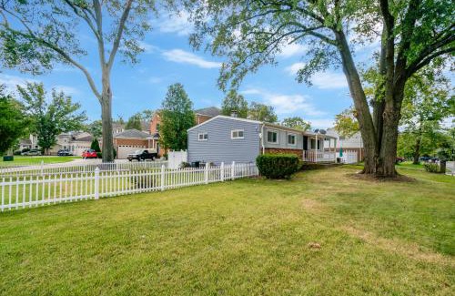 Alexandria West House | Beautiful 2 bedroom 1 bath Unit