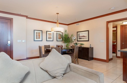 Ko Olina Condo | Beautiful 2-bedroom, 2-bath villa comes fully furnished with tropical flair (B-202)