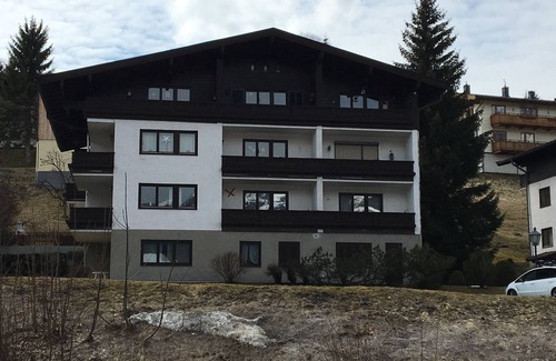 Maria Alm am Steinernen Meer Apartment | Beautiful 2 Bedroom Apartment With Stunning Mountain Views Close to Ski Lifts