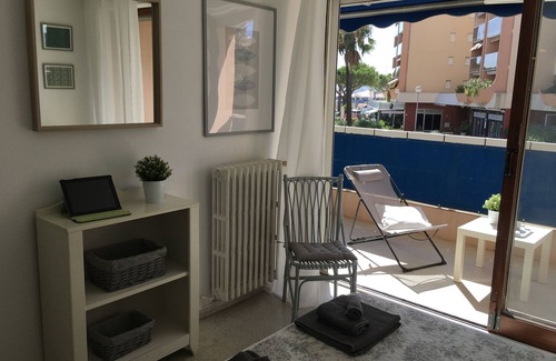 Frejus Port Apartment | Beautiful 2 bedroom apartment by the sea (4 pers)