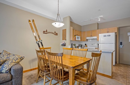 Canmore Condo | Beautiful 2 bedroom condo in the heart of the Rocky Mountains