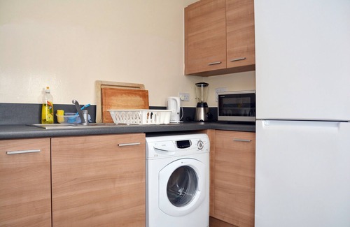 Leytonstone Apartment | BEAUTIFUL 2 BEDROOM FLAT WITH WI FI,SLEEPS 6