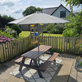 Narberth Apartment | Beautiful 2 bedroom annexe in popular town location