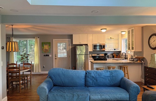 Mount Sunapee House | Beautiful 2 bedroom house in Newbury!