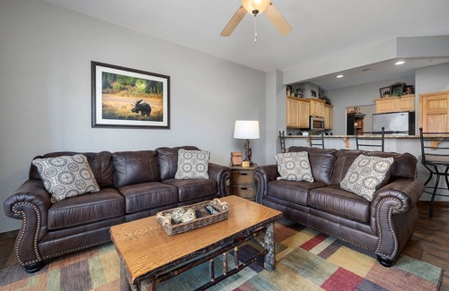 Branson Condo | Beautiful 2 Bedroom Lakefront Condo