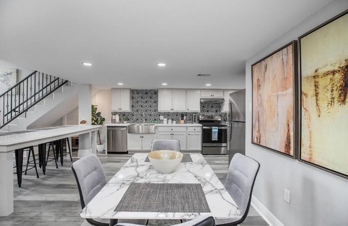 Galveston Apartment | Beautiful 2 Bedroom Loft - Galveston Strand Lofts