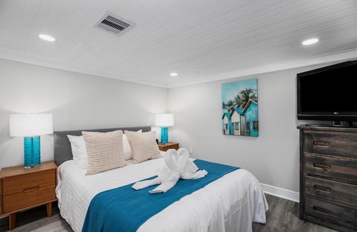Galveston Apartment | Beautiful 2 Bedroom Loft - Galveston Strand Lofts