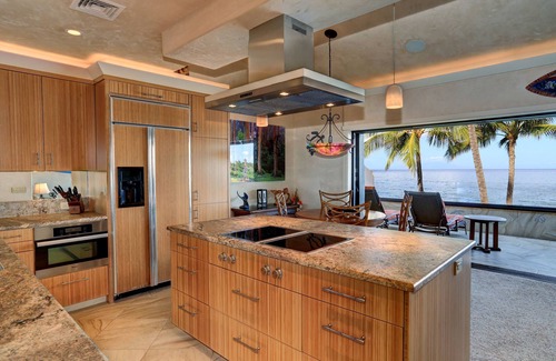 Wailea Condo | Beautiful 2 Bedroom Oceanfront Condo Makena Surf F307 - Luxury Awaits!