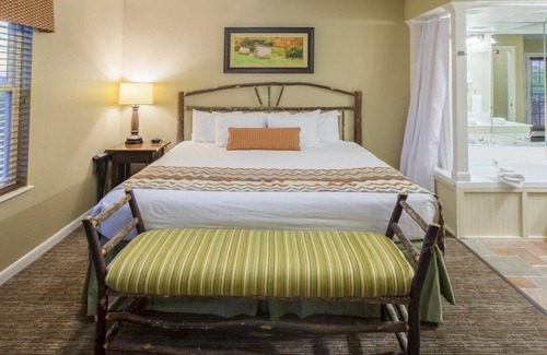 De Soto Apartment | Beautiful 2 bedroom unit at resort, sleeps 6