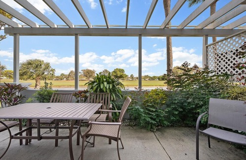 Plantation Apartment | Beautiful 2 BR/2 BA in Westchester Gardens of Plantation. Plantation 17