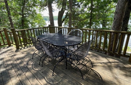 Harrison Cabin | Beautiful 2 BR Lakefront Cabin on Long Lake, Harrison Mi