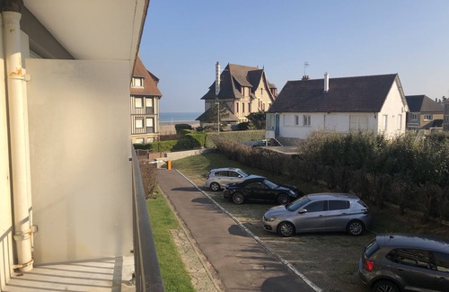 Benerville-sur-Mer Apartment | Beautiful 2 Pieces sea view