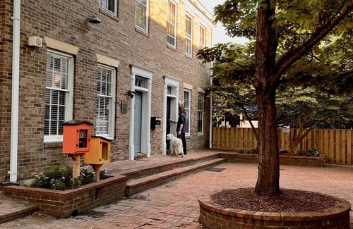 Old Town Alexandria House | Beautiful 2 level condo in the heart of Old Town Alexandria
