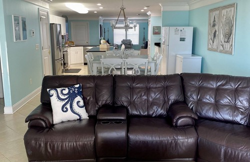 Crescent Beach Villa | Beautiful 2000 sq ft Ocean View Villa. 4 bedrooms 3 baths, small pool & hot-tub