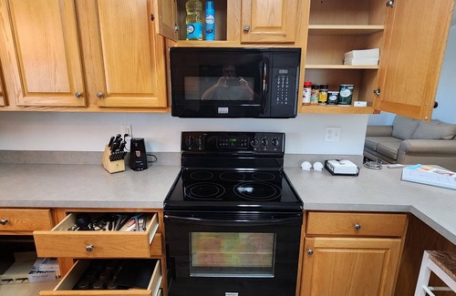 Sarasota House | Beautiful 2Bed, 2BA Home, only 7 miles to Siesta Key Beach, 55+ Gated community.