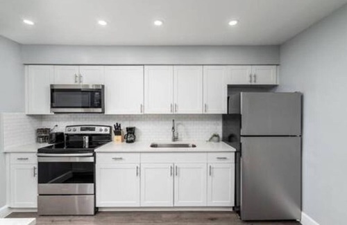 Coral Ridge Apartment | Beautiful 2BR/2BA Coral Ridge Gem - Prime Location