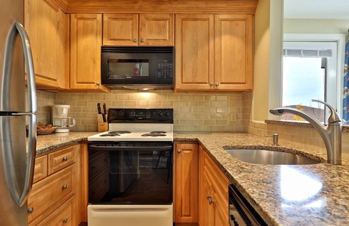Central Vermont- Killington Condo | Beautiful 2BR/2BA Fall Line Condo with Mountain Views on Shuttle Route E2B