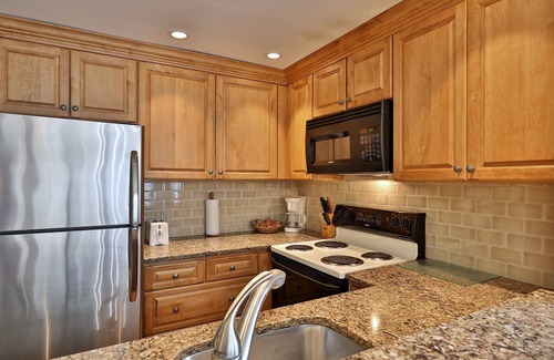 Central Vermont- Killington Condo | Beautiful 2BR/2BA Fall Line Condo with Mountain Views on Shuttle Route E2B
