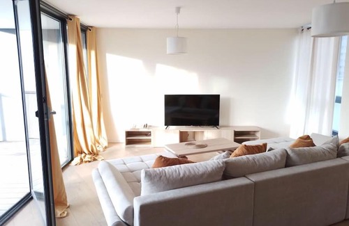 European Quarter Apartment | Beautiful 2BR/2BAR apartement in European District