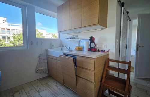 Royan Apartment | Beautiful 3* apartment FONCILLON district, 6 persons, city center, sea view