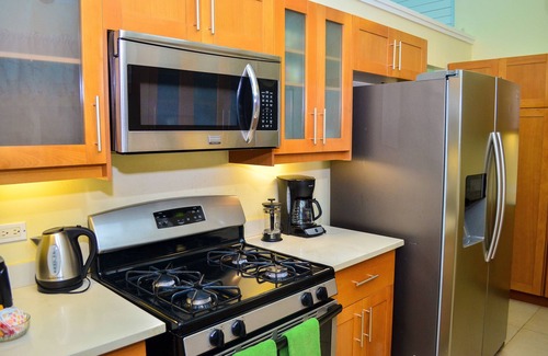 St. Ann's Bay Villa | Beautiful 3 Bdrm, 2bth with ocean view sleeps 6
