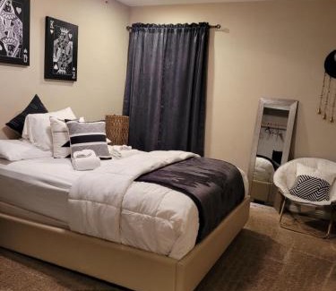Las Vegas House | Beautiful 3 bed/2 Bath Cozy Get Away Home
