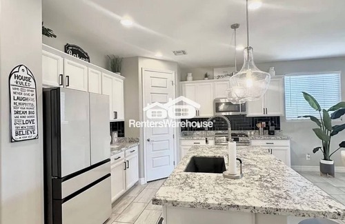 Tolleson House | Beautiful 3 bed 3 bath house in awesome community w/Mountain Views & much more