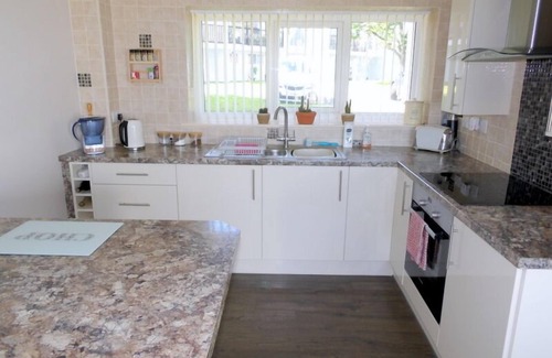 St. Ann's Chapel Cottage | Beautiful 3-Bed Cottage in Cornwall
