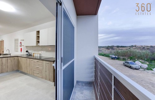 Mgarr Apartment | Beautiful 3-bed home with Greenery Views in Mgarr