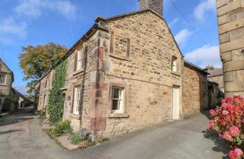 Longnor House | Beautiful 3-Bed House in Longnor near Buxton