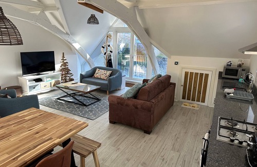 Brixham Apartment | Beautiful 3 Bed Spacious Apartment close to Brixham Harbour