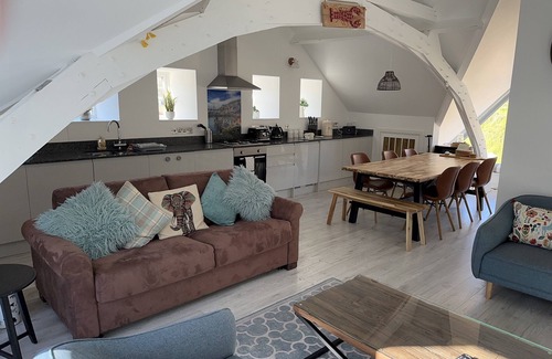 Brixham Apartment | Beautiful 3 Bed Spacious Apartment close to Brixham Harbour