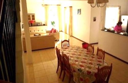 Pereybere House | Beautiful 3 Bed Villa with Pool Near Perybere Beach Sleeps 6