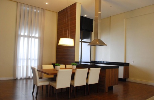 Bigorrilho Apartment | Beautiful 3-bedr. apartment in club condominium, balcony with private barbecue, 2 garages