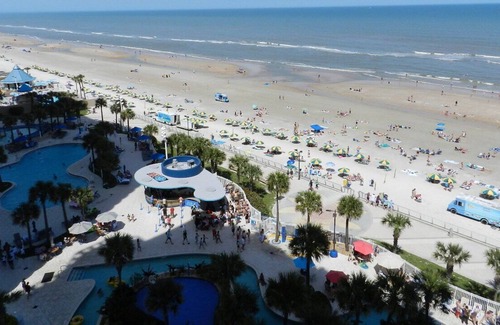 Brush - Stewarts Condo | Beautiful 3 Bedroom Ocean Walk Resort - 6 Hot On-Site Pools & Many Amenities