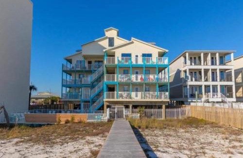 Gulf Shores House | Beautiful 3 Bedroom BEACHFRONT Condo (F3) - Sleeps 10