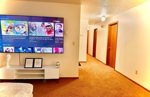 Moorhead Condo | Beautiful 3-bedroom condo in Moorhead with WiFi