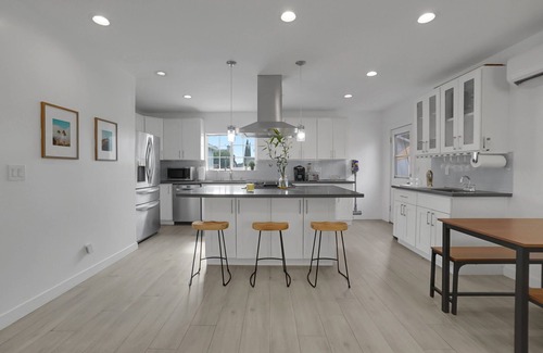 El Monte House | Beautiful 3-bedroom House in El Monte with Big Backyard
