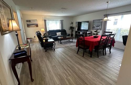 Haines City House | Beautiful 3-Bedroom Pool Villa in Southern Dunes