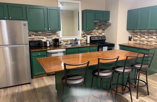East Price Hill House | Beautiful 3-bedroom Villa minutes from downtown