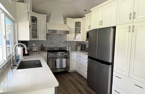 Lake Forest House | Beautiful 3-bedroom home in peaceful Lake Forest. Close to So. Ca. Attractions.n