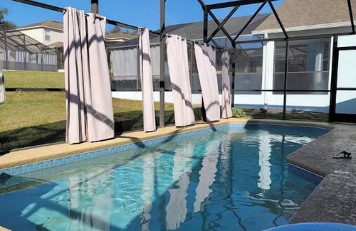 Highgate Park House | Beautiful 3 bedroom with a private pool.