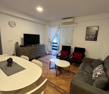 Fuengirola City Centre Apartment | Beautiful 3 Bedrooms, 2 Baths, Balcony, Beach Apartment