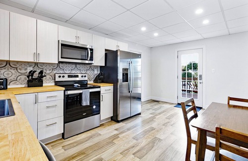 Morgantown House | Beautiful 3 BR 2 BA Home, minutes to downtown Morgantown!