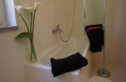 Marina di Caulonia Apartment | Beautiful 3 bed roomed apartment with sea views and very close to all amenieties