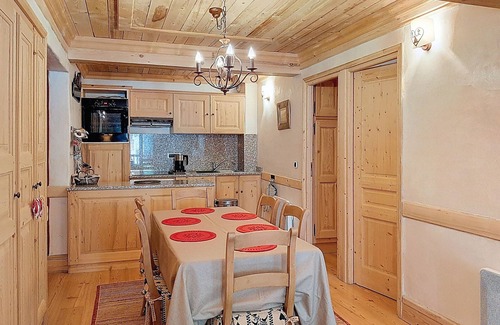 Le Cret Apartment | Beautiful 3-room apartment near the center of Val d'Isère